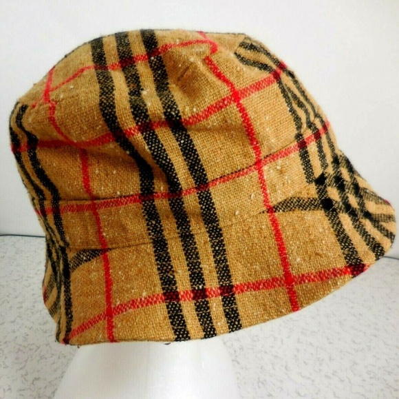 Burberry Golf Bucket Hat - Picture 2 of 6